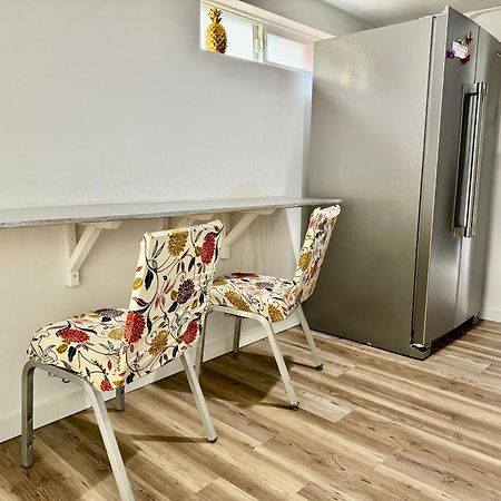 Private Room Tiny With Shared Bathroom Near Seatac Airport And Downtown Seattle Ngoại thất bức ảnh