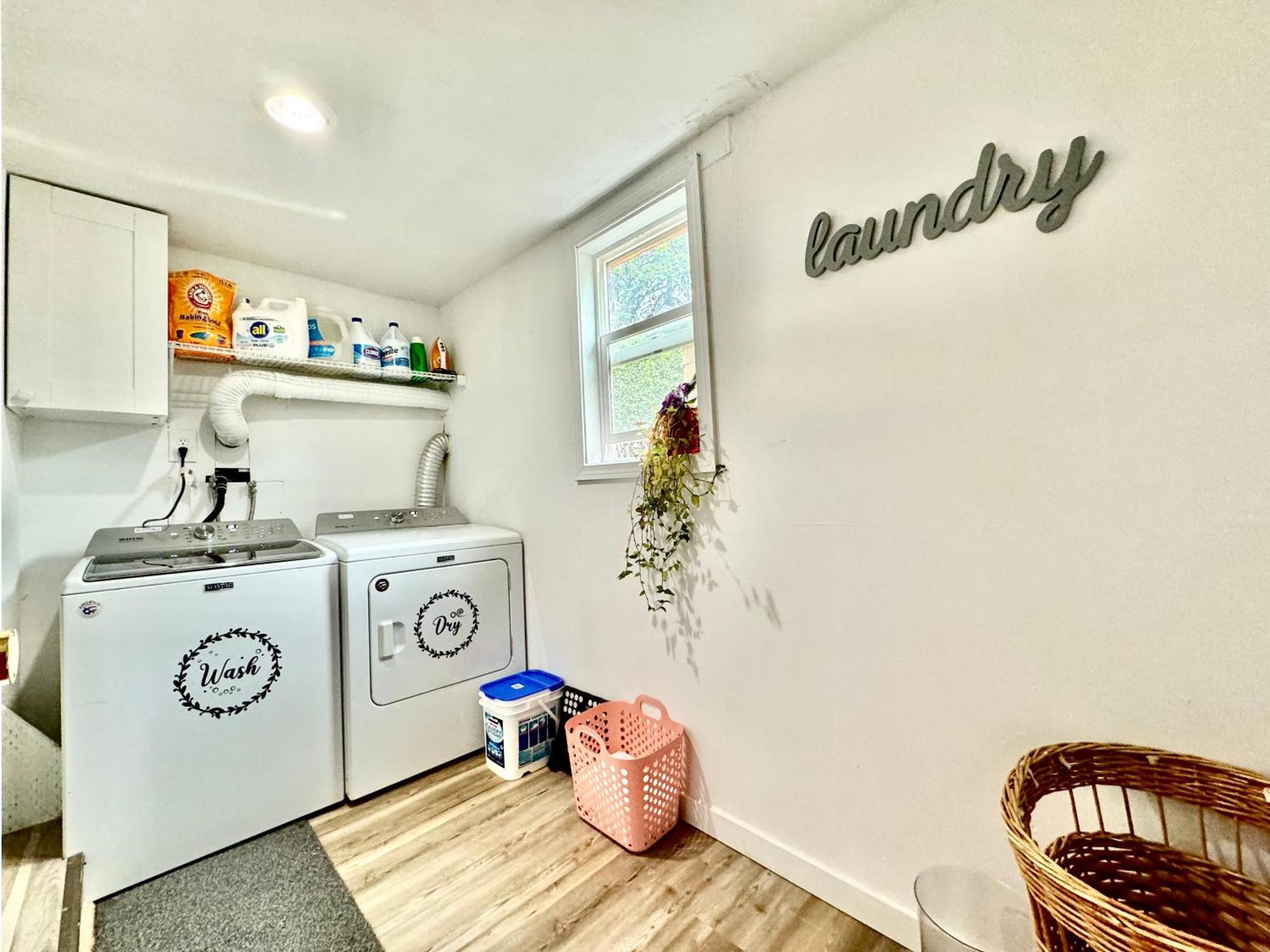 Private Room Tiny With Shared Bathroom Near Seatac Airport And Downtown Seattle Ngoại thất bức ảnh