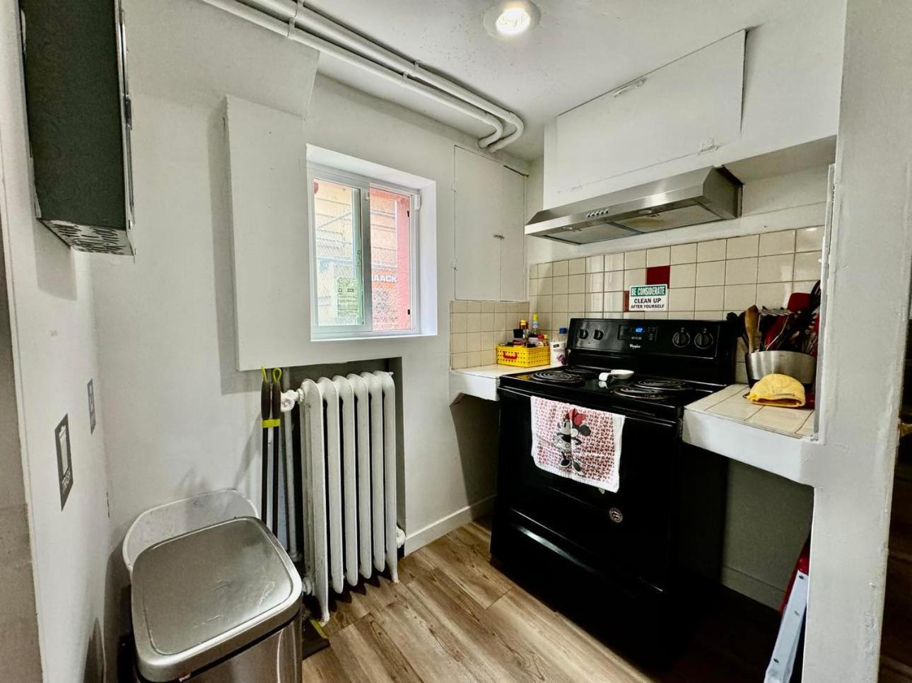 Private Room Tiny With Shared Bathroom Near Seatac Airport And Downtown Seattle Ngoại thất bức ảnh