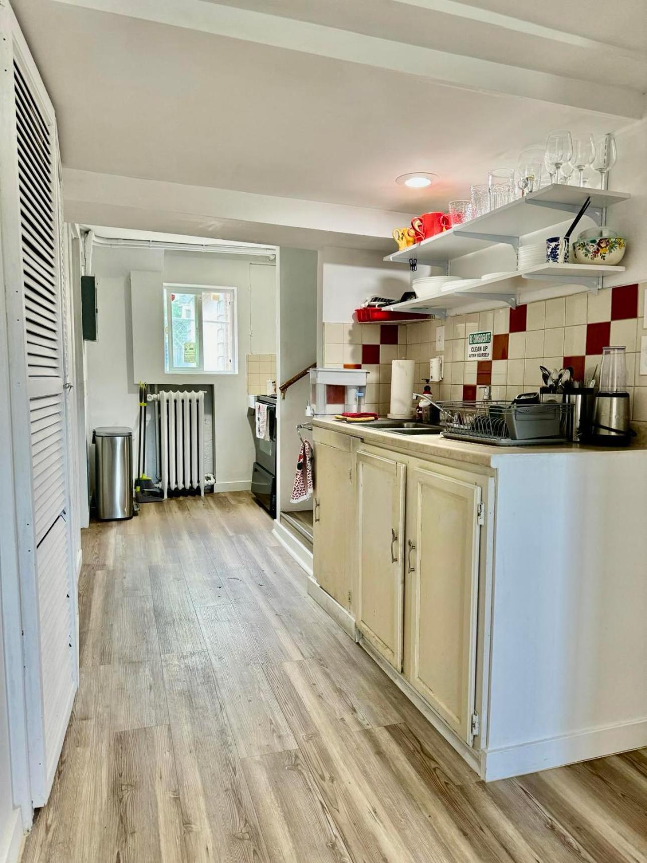 Private Room Tiny With Shared Bathroom Near Seatac Airport And Downtown Seattle Ngoại thất bức ảnh